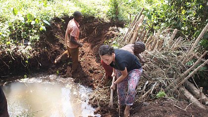 Laura Matt whrend ihrer Feldforschung in Sierra Leone, 2017